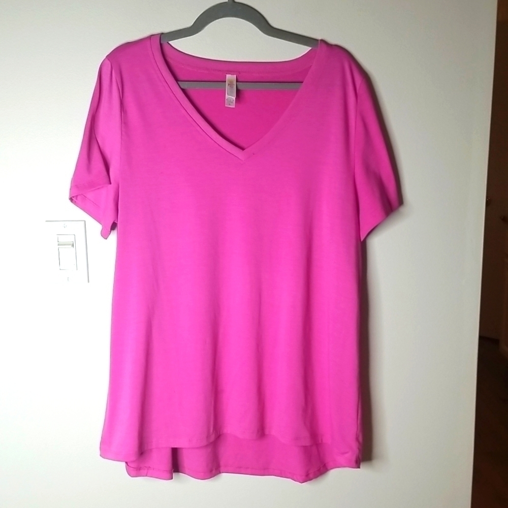 Lularoe Women's v neck shortsleeve oversized t shirt